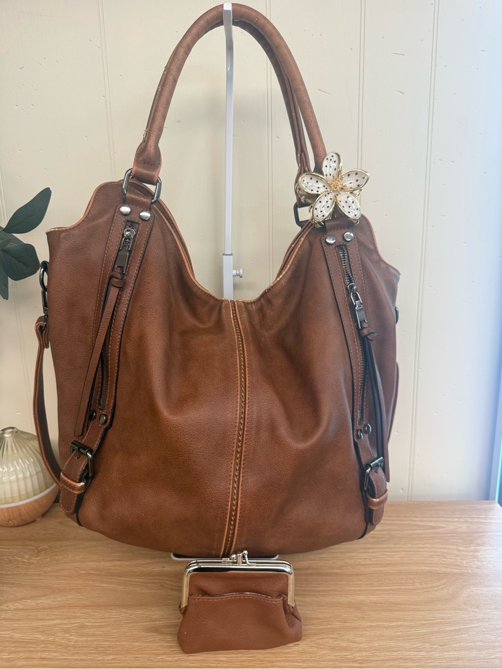 Classic Brown Hobo Shoulder Bag with matching kiss lock Coin Purse
